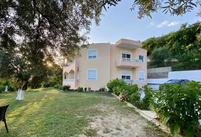 Onirana Apartments