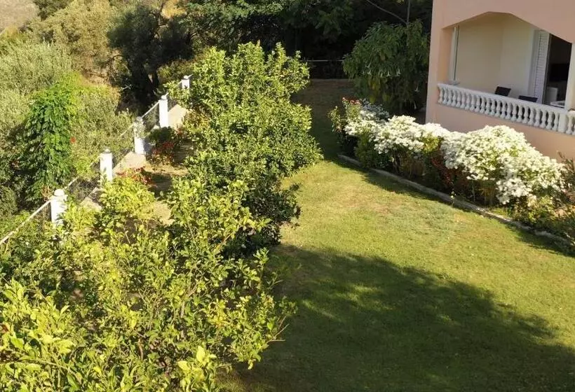 Onirana Apartments
