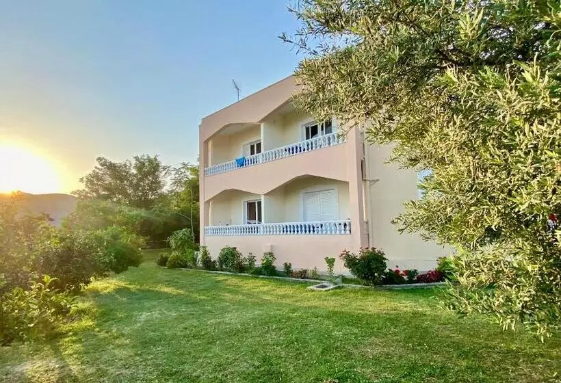 Onirana Apartments