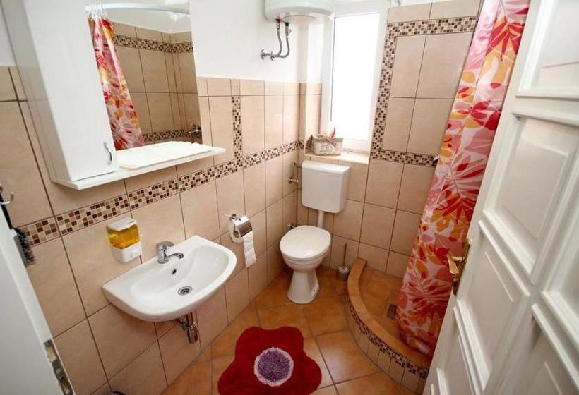 پانسیون 3 Platana