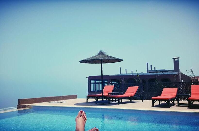 ユースホステル Le Nid D Aigle