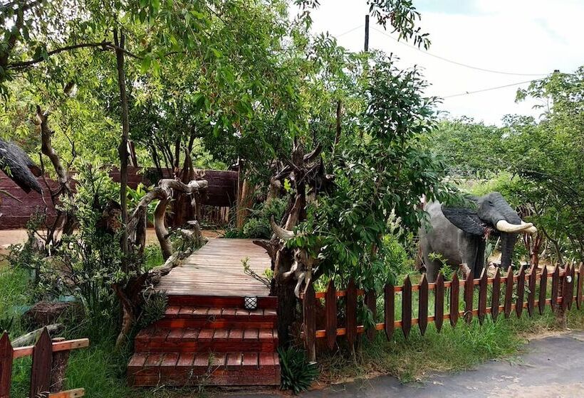 پانسیون Elephant Trail Guesthouse And Backpackers