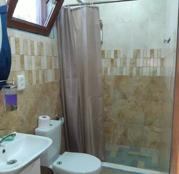 پانسیون Guest House Gzirishvili