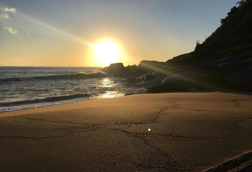 Pension O Costão Do Sol