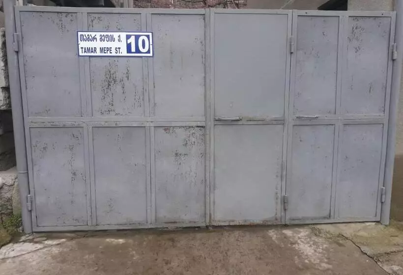 پانسیون Zeiko S Guesthouse