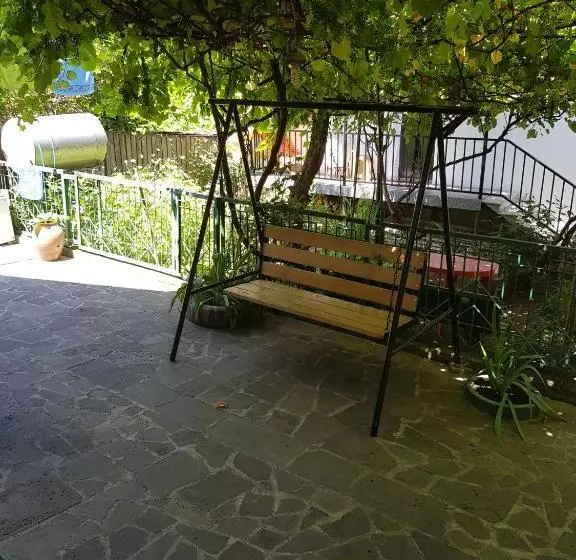 پانسیون Zeiko S Guesthouse