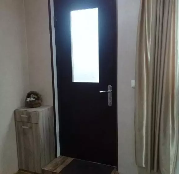 پانسیون Zeiko S Guesthouse