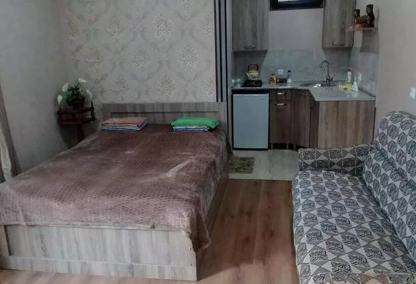 پانسیون Zeiko S Guesthouse