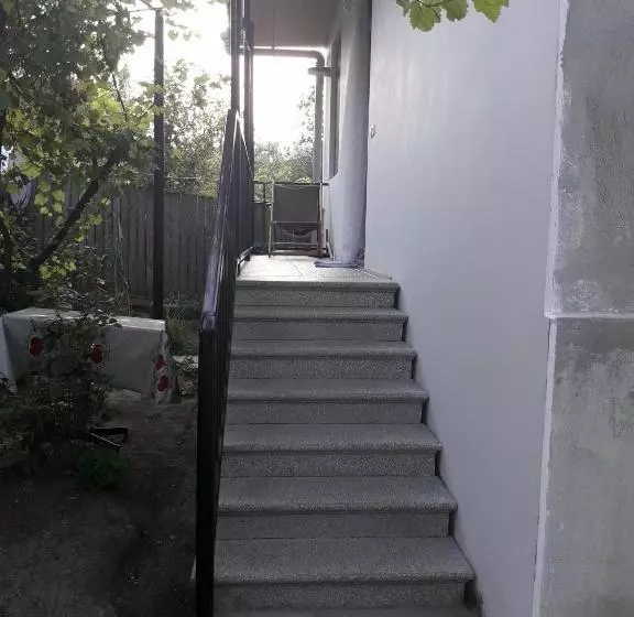 پانسیون Zeiko S Guesthouse