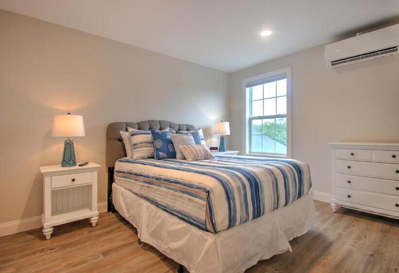 Atlantic Ocean Suites