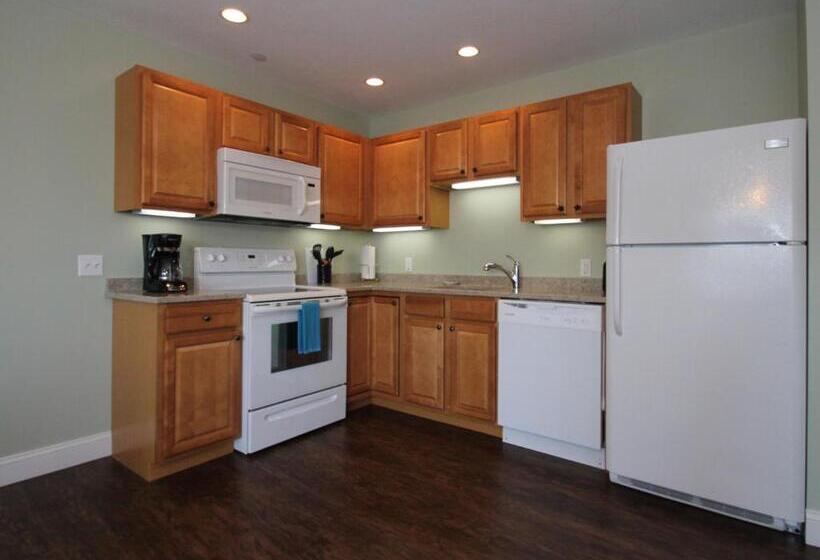 Atlantic Ocean Suites