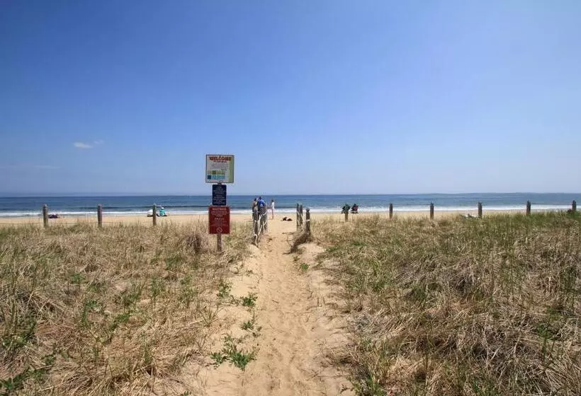 Atlantic Ocean Suites