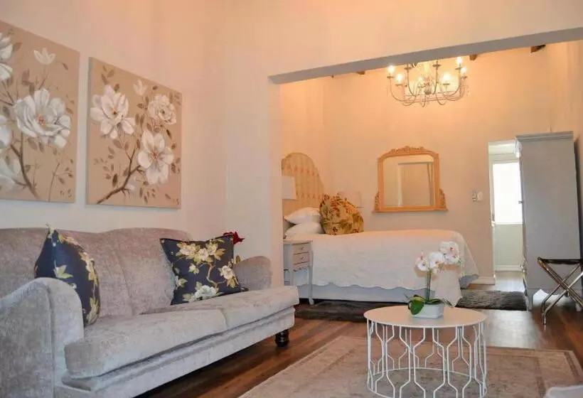 Majatalo Afrika Pearl