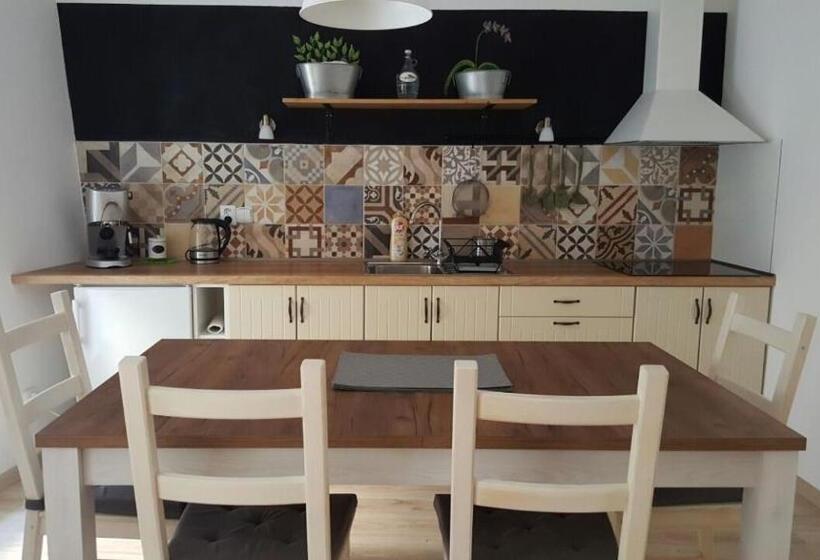 펜션 Apartment 179