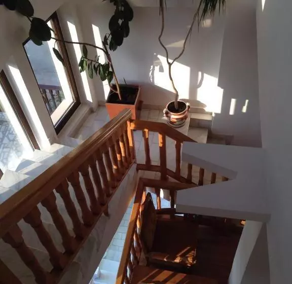 Pensiune Casa Craiova Nuova