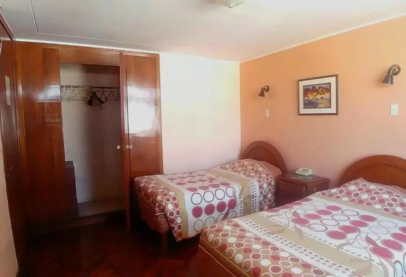 پانسیون Foresta Hostal