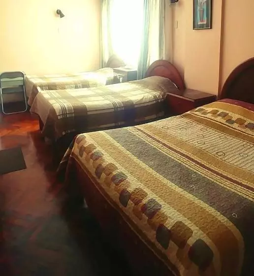 پانسیون Foresta Hostal
