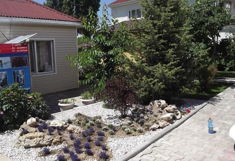 پانسیون гостевой дом лабиринт