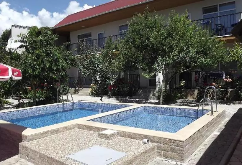 پانسیون гостевой дом лабиринт