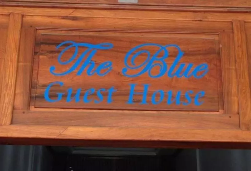 ペンション The Blue Guest House