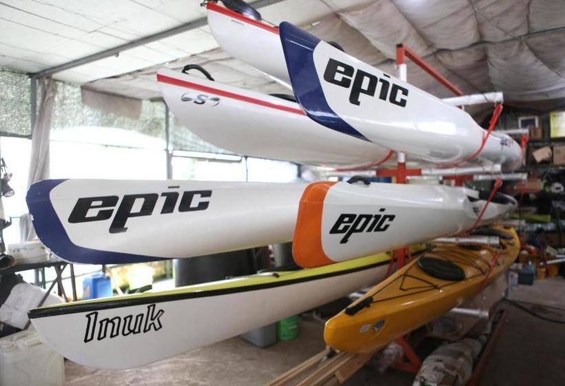 פנסיון Basecamp Guesthouse  Hostel