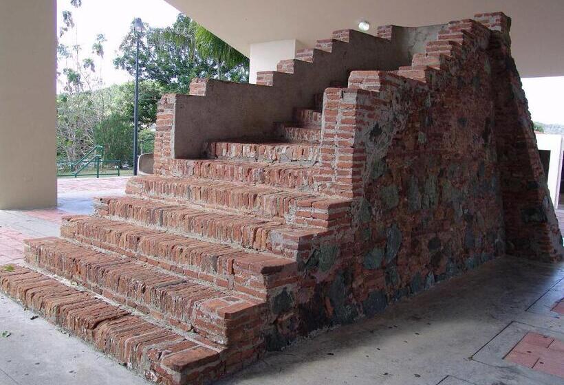 پانسیون Hostal Universitario