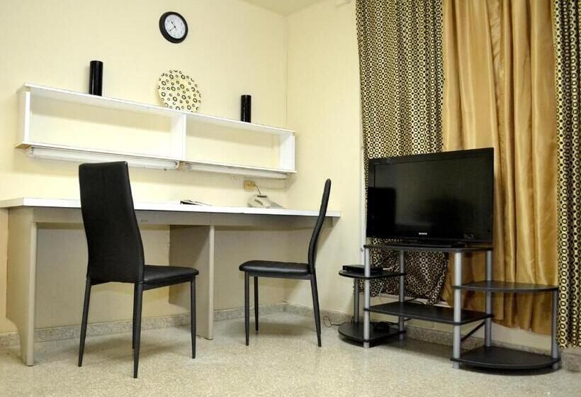 پانسیون Hostal Universitario