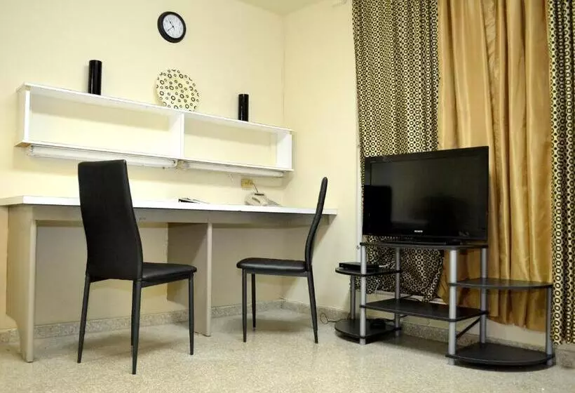 پانسیون Hostal Universitario