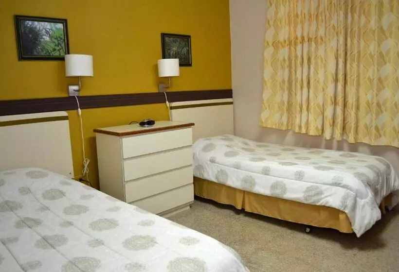 پانسیون Hostal Universitario