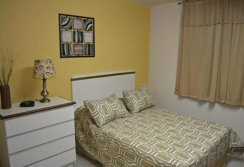 پانسیون Hostal Universitario