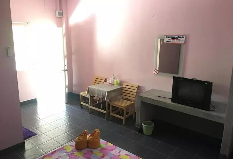 ペンション Mee Rak Resort