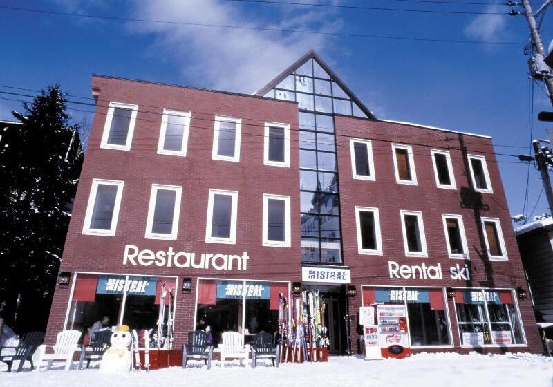 Пансион Mistral