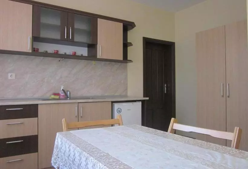 پانسیون Panorama Guest House