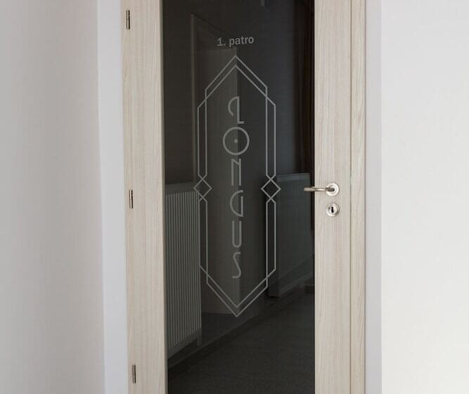 ペンション Penzion Longus