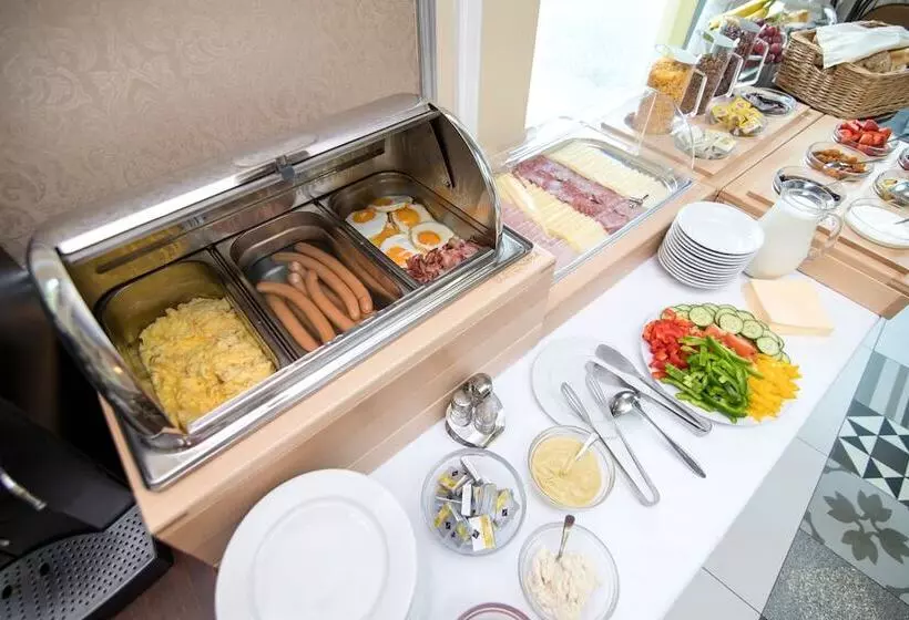 ペンション Penzion Longus