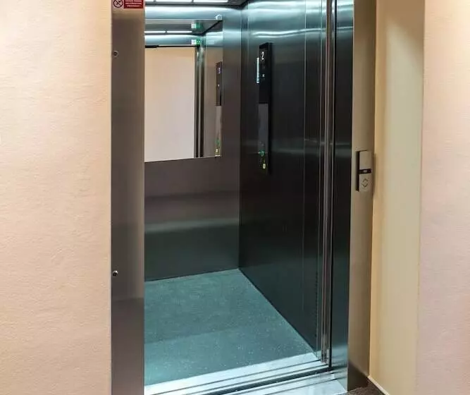 ペンション Penzion Longus