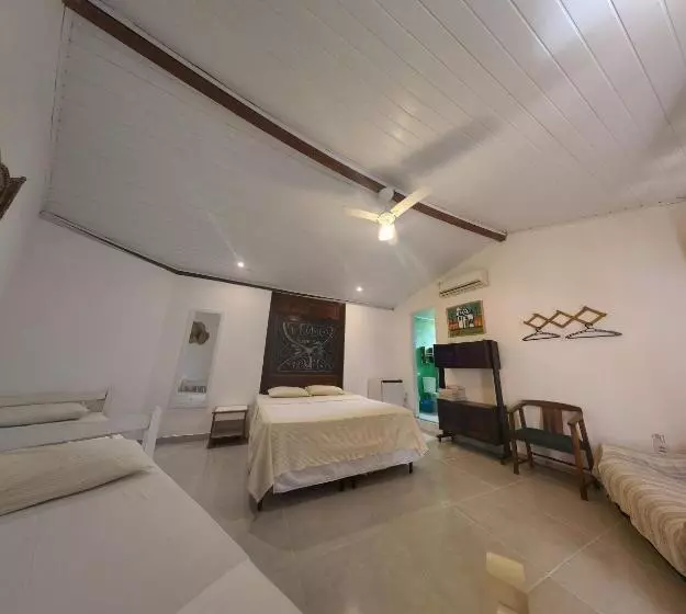 ペンション Pousada Luar