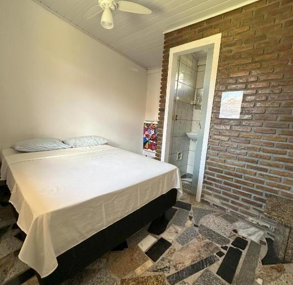 פנסיון Pousada Luar