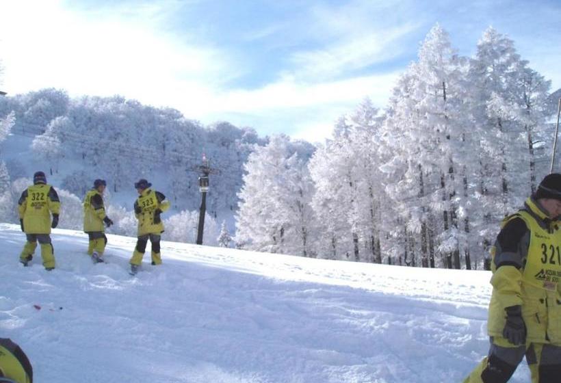 פנסיון Shinazawa