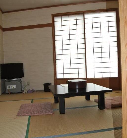 פנסיון Shinazawa