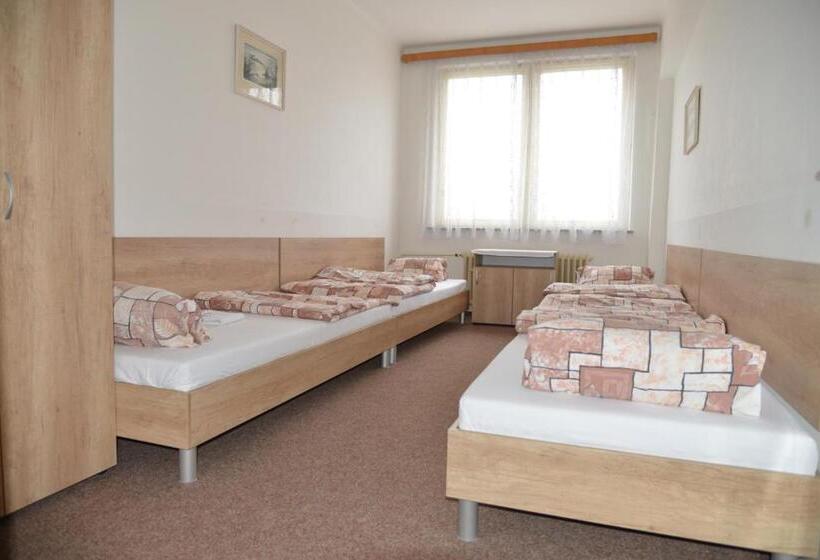 بنسيون Zimní Stadion Tábor