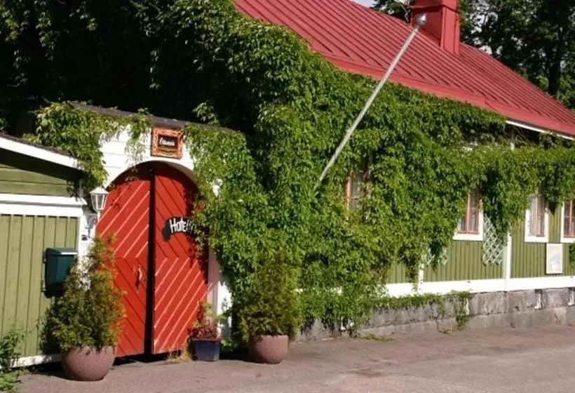 Retkeilymaja Li Luostarin Puutarha