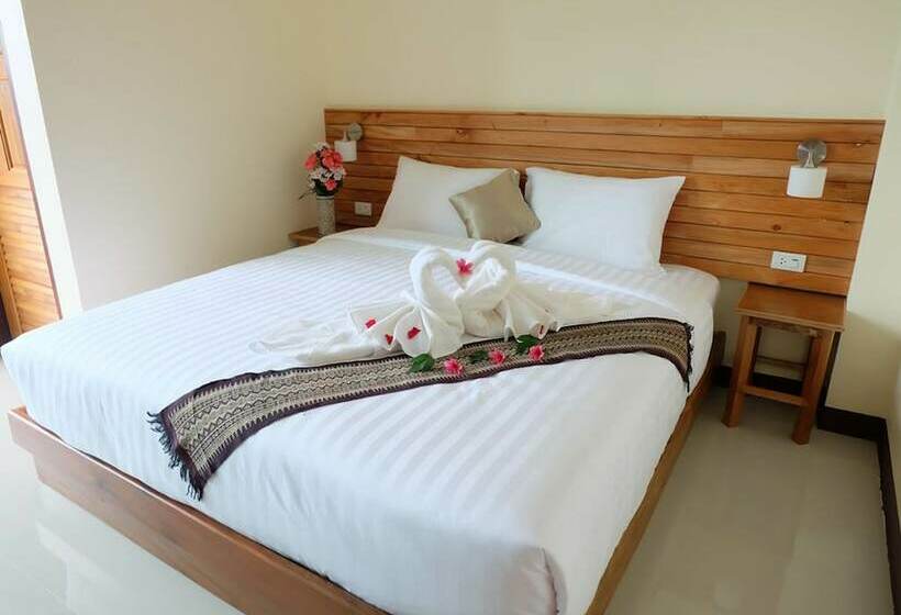 Pensão Chatin Guesthouse