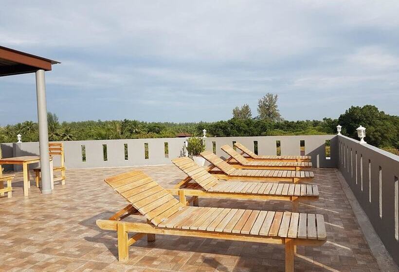 Pensão Chatin Guesthouse