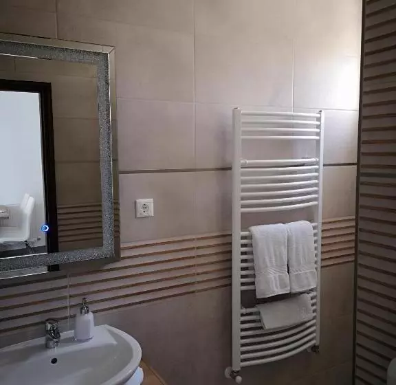 ペンション Szabó Vendégház