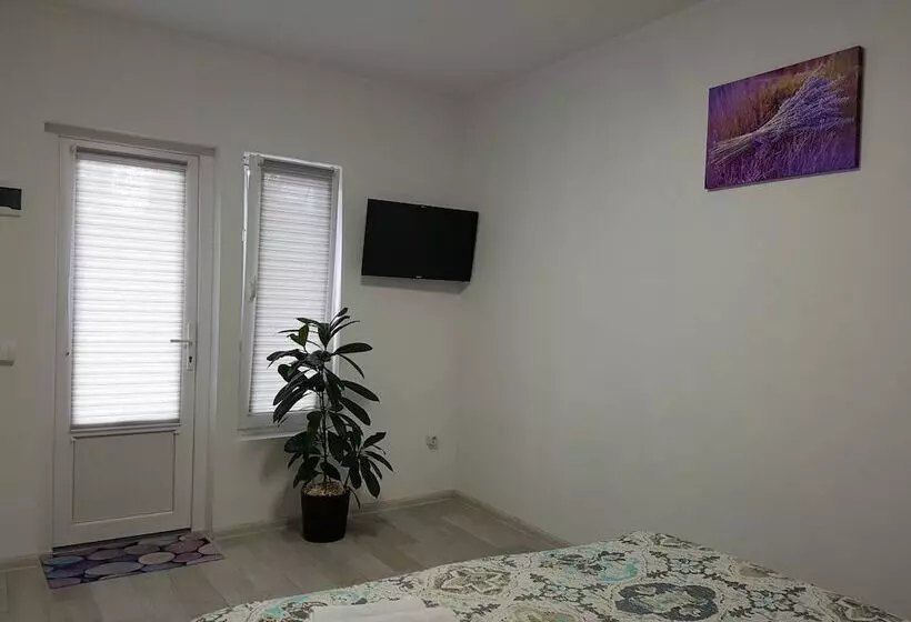 Retkeilymaja Apartments Like
