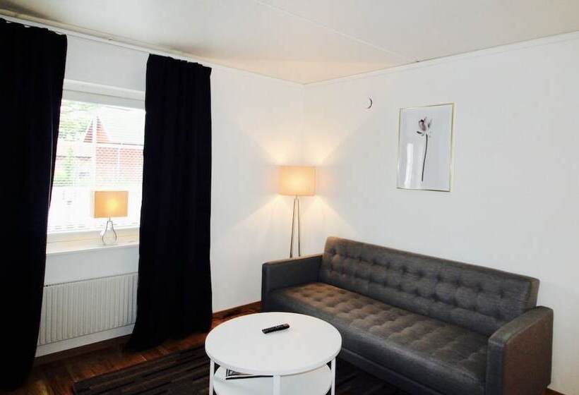 Easy Livin Apartment