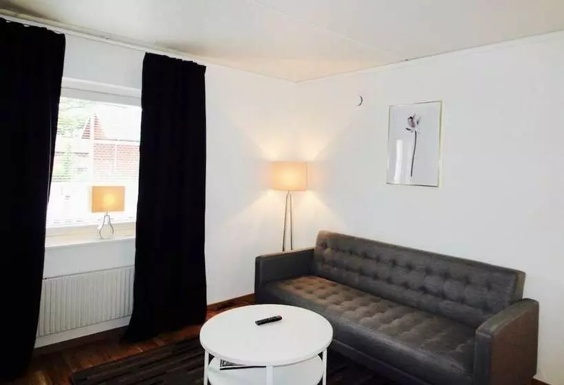 Easy Livin Apartment