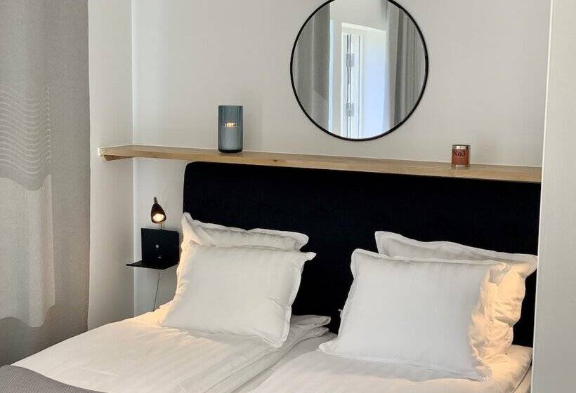 Easy Livin Apartment