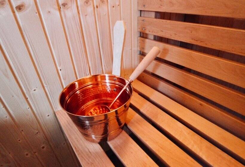 Easy Livin Apartment